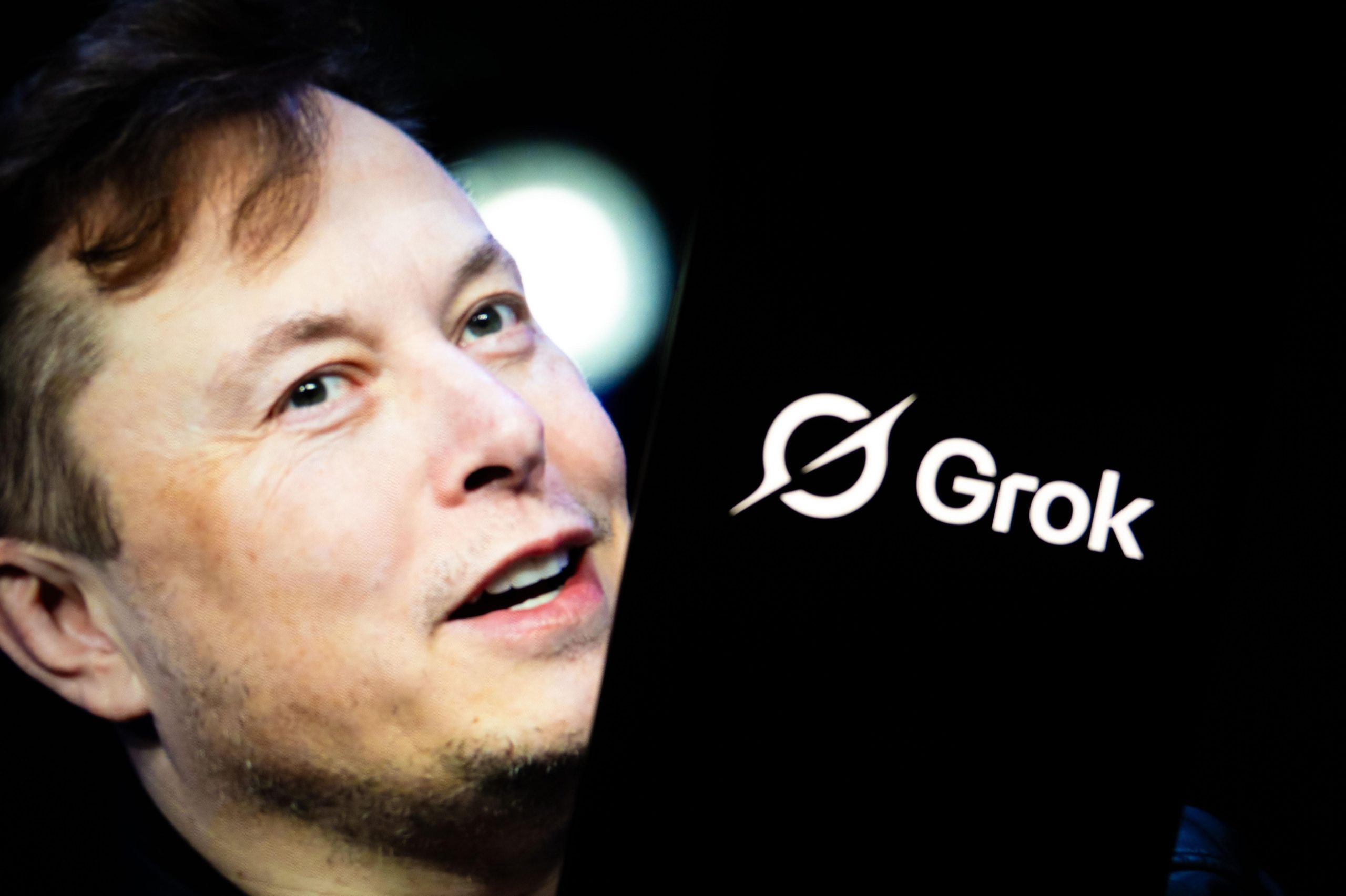 Elon Musk Lancia Grokipedia, Rivale AI di Wikipedia