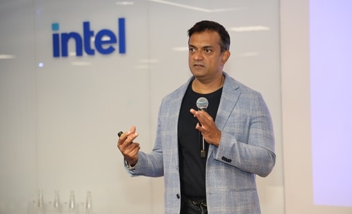 Intel: Accesso al computing essenziale quanto libri e matite