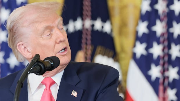 BBC si scusa con Trump per montaggio fuorviante, ma rigetta la querela