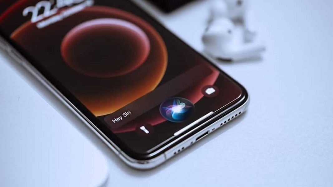 Apple prepara un Siri potenziato dalla AI di Google Gemini