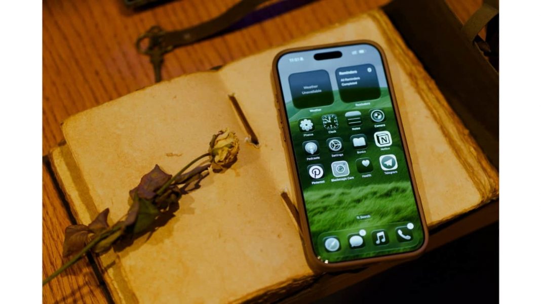 Apple promuove app con design Liquid Glass in iOS 26