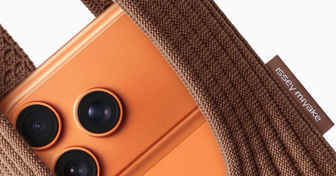 Apple e ISSEY MIYAKE lanciano iPhone Pocket, accessorio 3D-knit