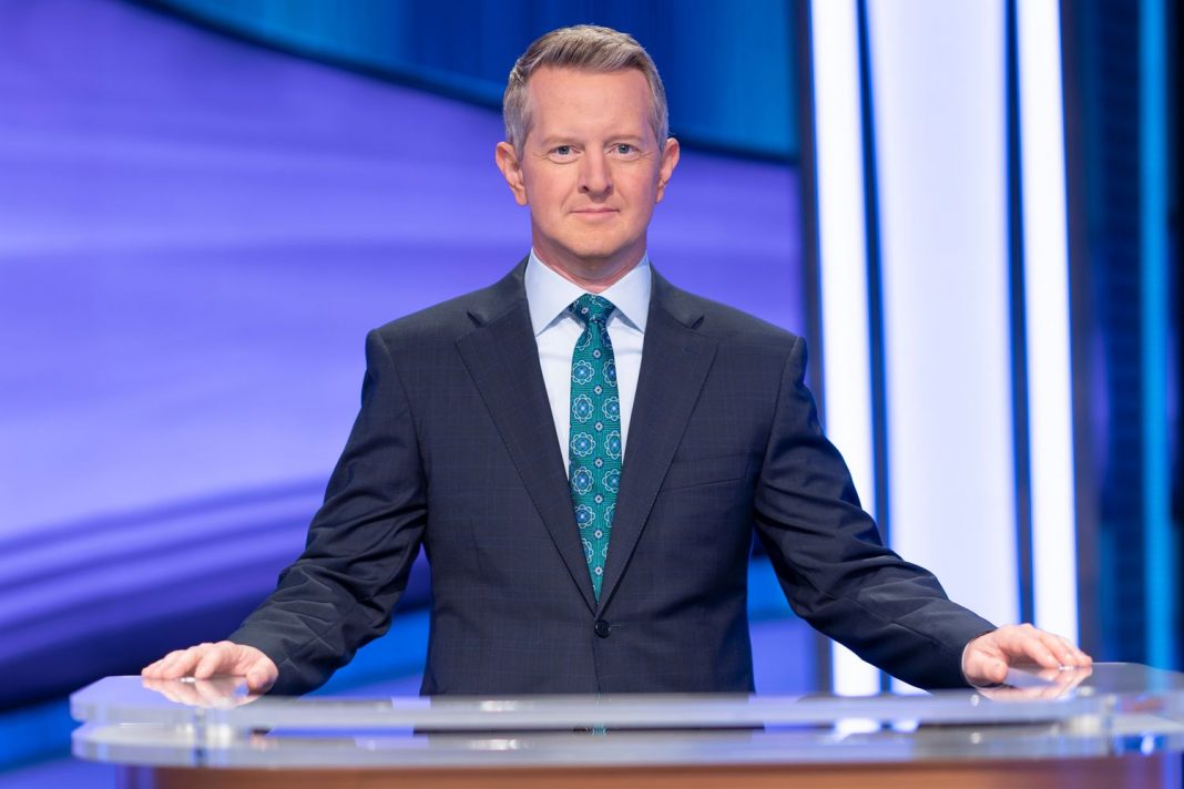Ken Jennings si scusa per errore su ‘Jeopardy’ su contenuto AI